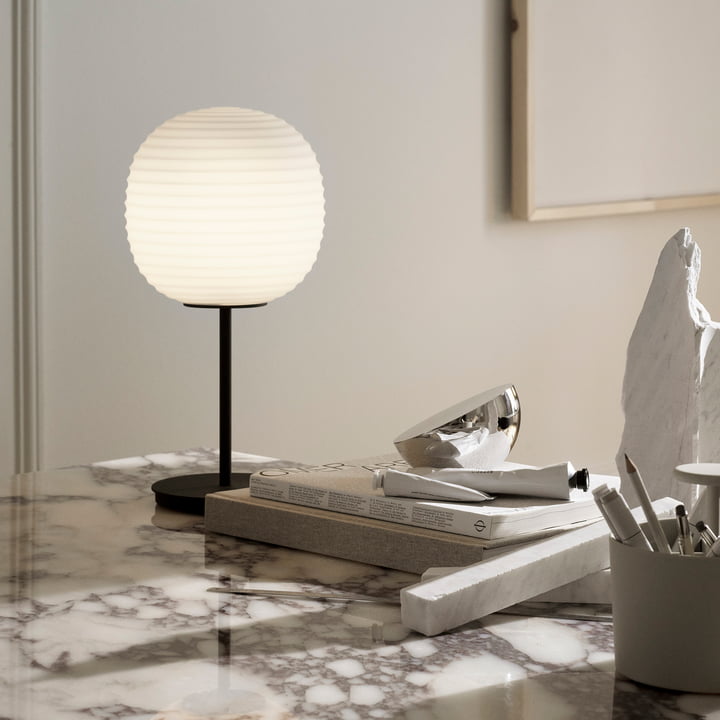 New Works Lantern - Tafellamp S opaal / mat
