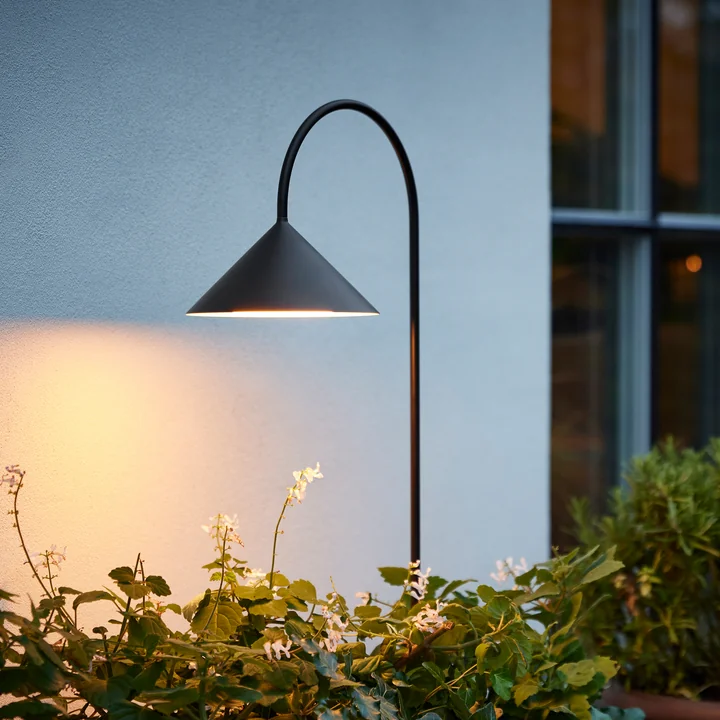 Grasp LED oplaadbare buitenlamp met grondspies, zwart van Frandsen