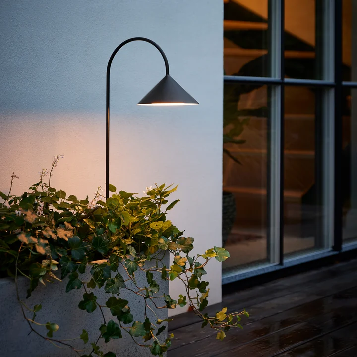 Grasp LED oplaadbare buitenlamp met grondspies, zwart van Frandsen