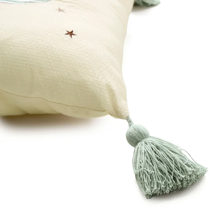 Geborduurd kussen van Cam Cam Copenhagen