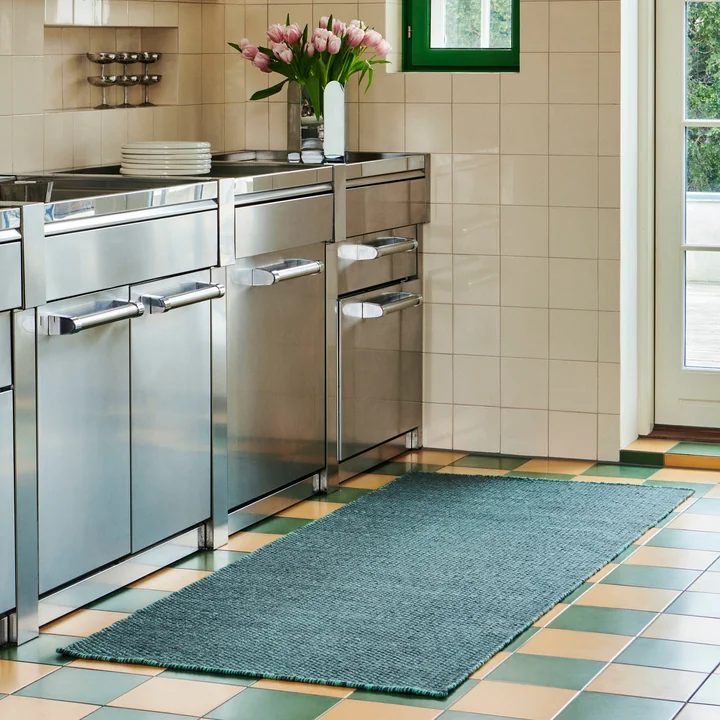 Moiré Wollen vloerkleed 80 x 200 cm, smaragdgroen van HAY