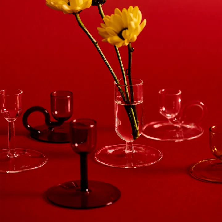 Kleine vaas en kandelaar van HAY