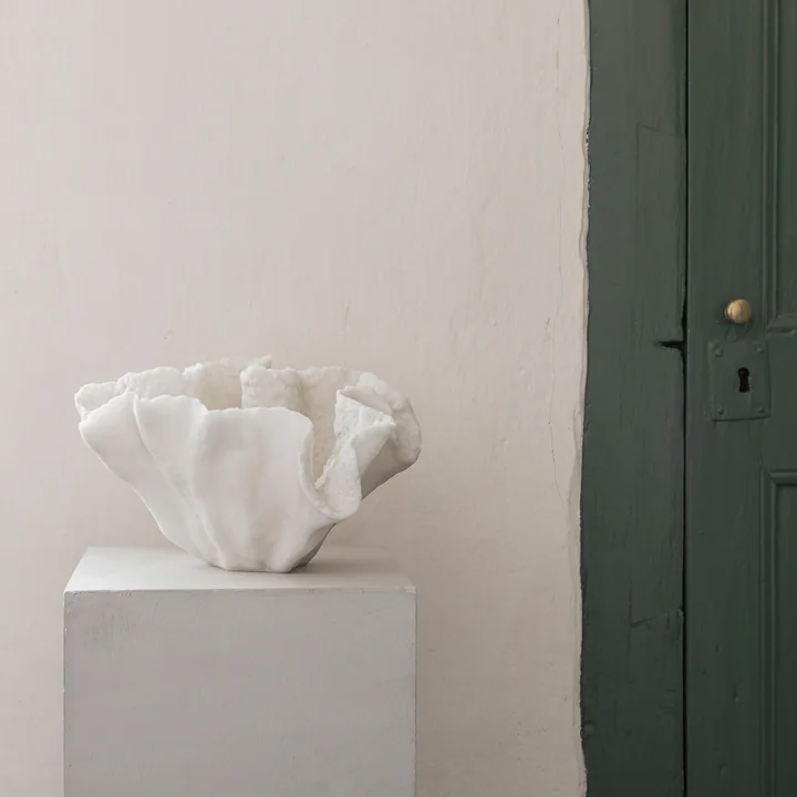 Koraal decoratieve kom met Mette Ditmer