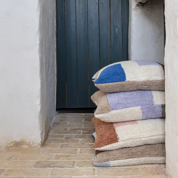 Bakstenen kussenhoes van Mette Ditmer