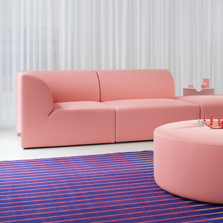 2. OUT Objecten van deze tijd - Weber 01 5-zitsbank, roze (Vidar 4 0622 by Kvadrat)