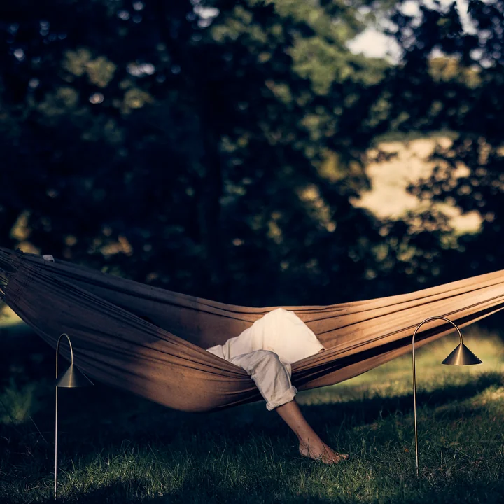 Grasp LED oplaadbare buitenlamp met grondspies, goud by Frandsen