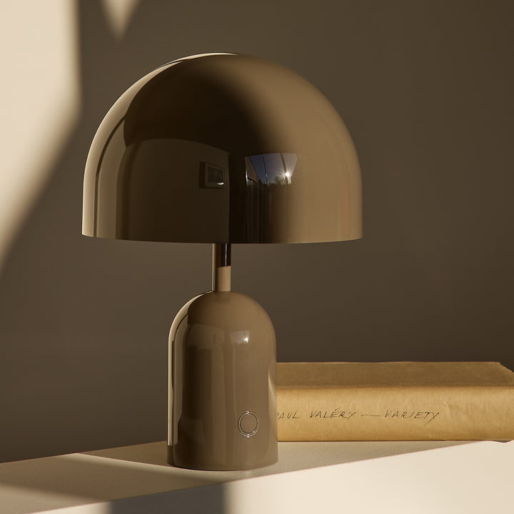 Tom Dixon - Bell LED tafellamp met oplaadbare batterij, taupe