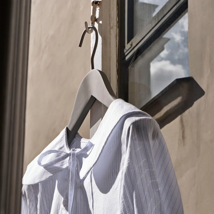 HAY - Soft Coat Kleerhanger, zwart