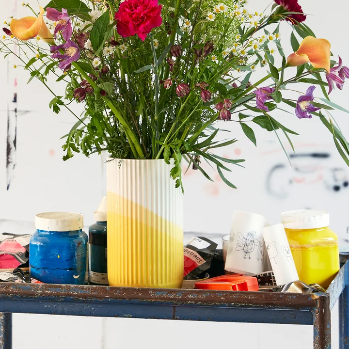 Vitra - Visgraatvaas gecanneleerd H 24,5 cm, geel