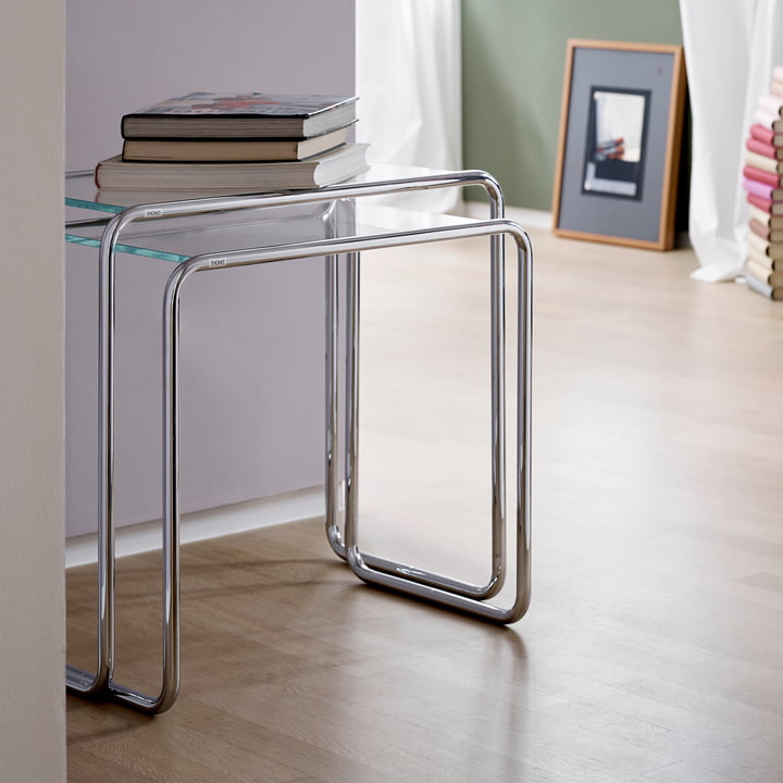 Thonet B 9 - Bijzettafel a, b, opaalwit diamantgeslepen glas