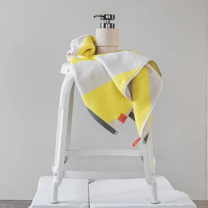 Mette Ditmer Diagonal - Handdoek