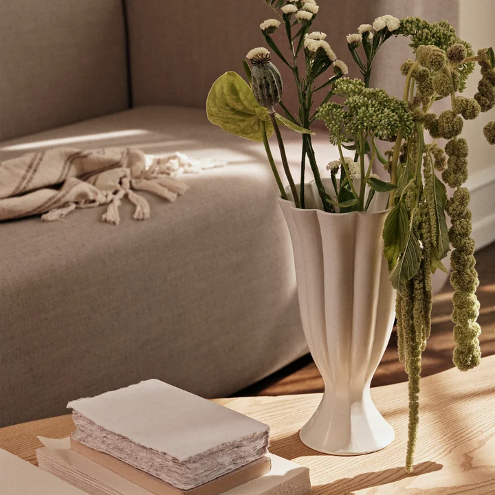 Broste Copenhagen Heli - Vaas, Ø 12 x 22 cm, crème