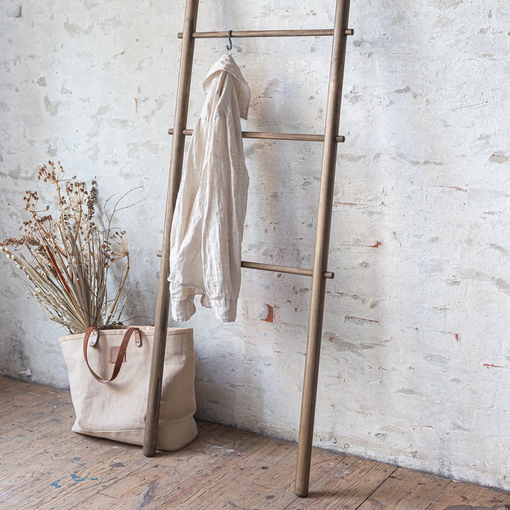 Mette Ditmer - Wortels handdoekladder 180 x 60 cm, donker geolied grenen