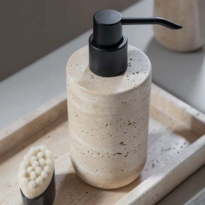 Mette Ditmer - Travertin zeepdispenser, hoog, linnen