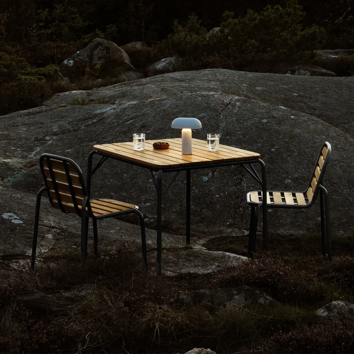 Normann Copenhagen - Vig Tafel, 90 x 80 cm, Vig Stoel, zwart / robinia