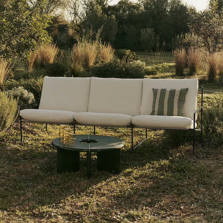 Ferm Living - Desert 3-zitsbank voor buiten, zwart / gebroken wit (Pure Bouclé)