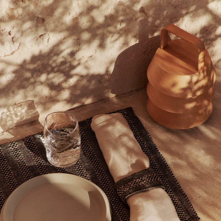 Ferm Living - Luver LED tafellamp met oplaadbare batterij, naturel