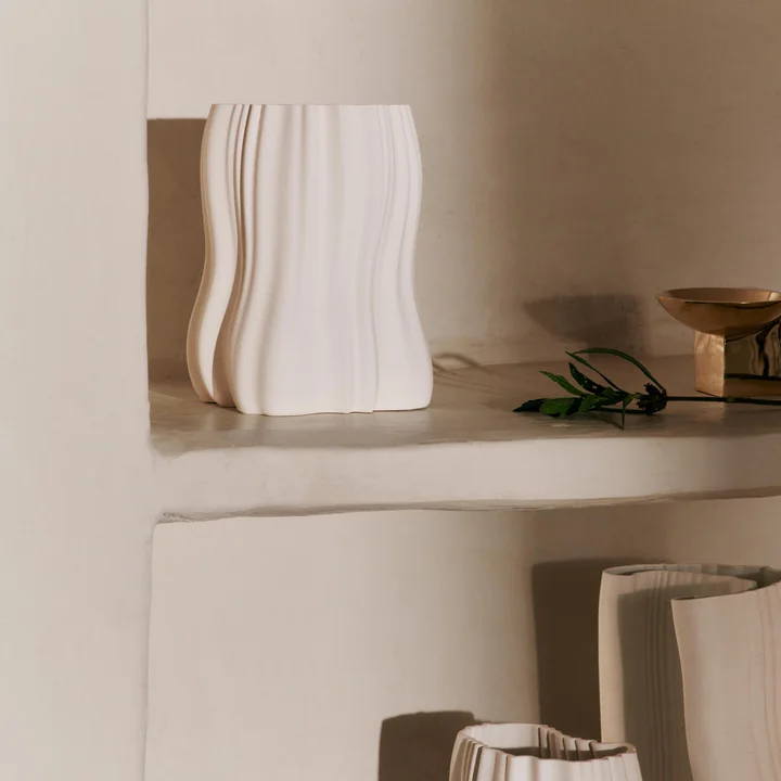 Ferm Living - Moire Vaas, H 20 cm, gebroken wit