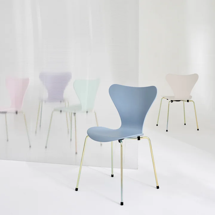 Fritz Hansen - Serie 7 Regenboogstoel (Speciale uitgave 2025)