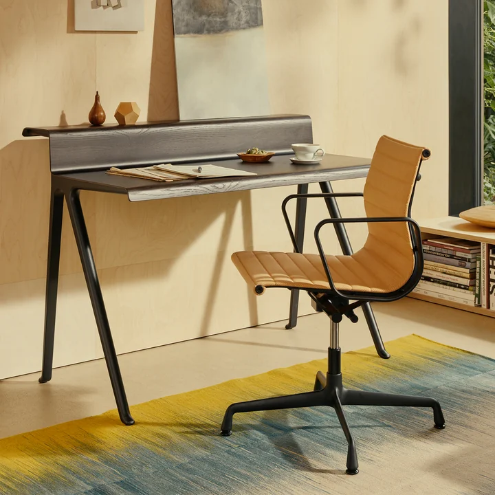 Vitra - Courier Bureau, donker eiken / diep zwart