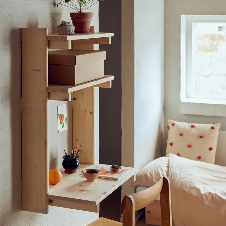 Form & Refine - Beam 3 wandgemonteerd secretaire, 60 x 167 cm, mat gelakt grenen