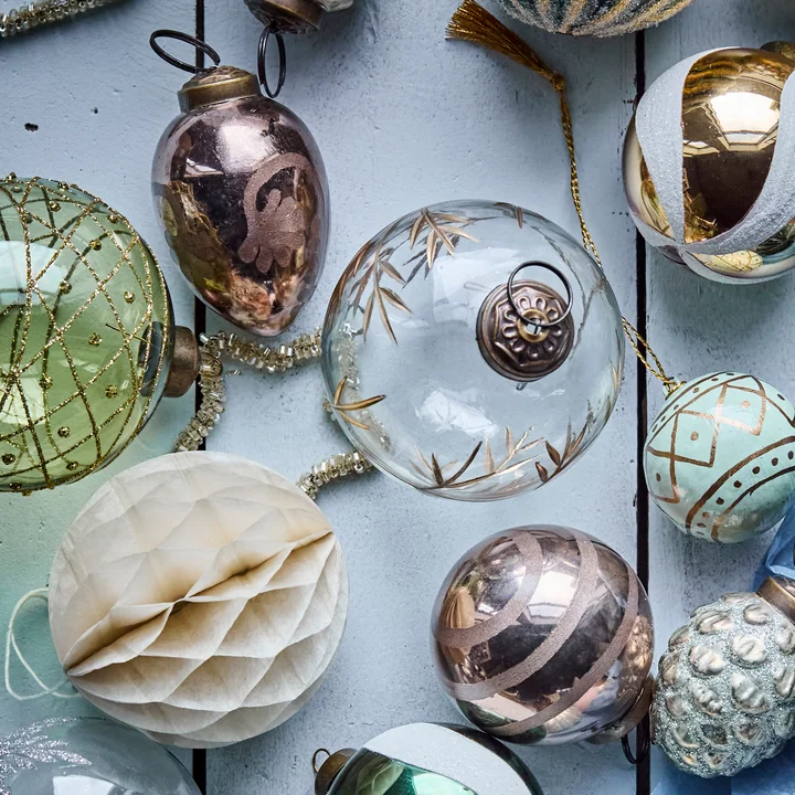 House Doctor - Leaf Ornament, Ø 7,5 cm, helder/goud