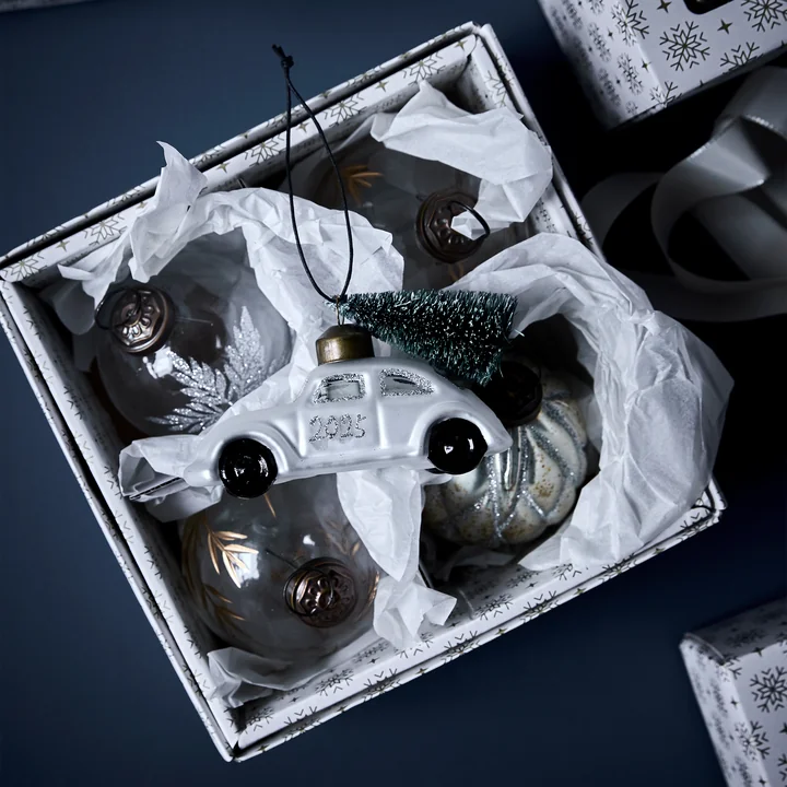 House Doctor - Xmas Cars Decoratieve auto's, 5,5 cm, wit / zilver