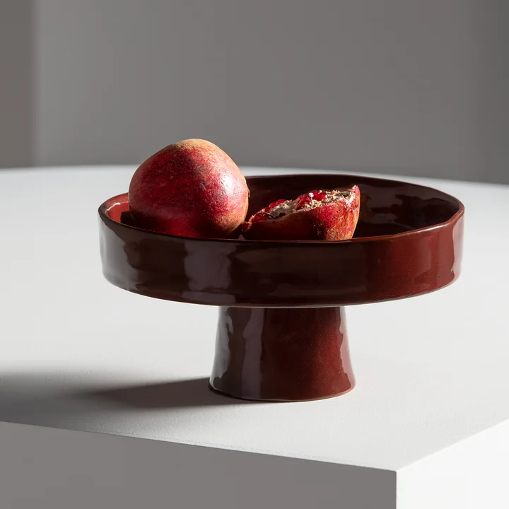 Serax - La Mère diep bord met voet L, Venetiaans rood