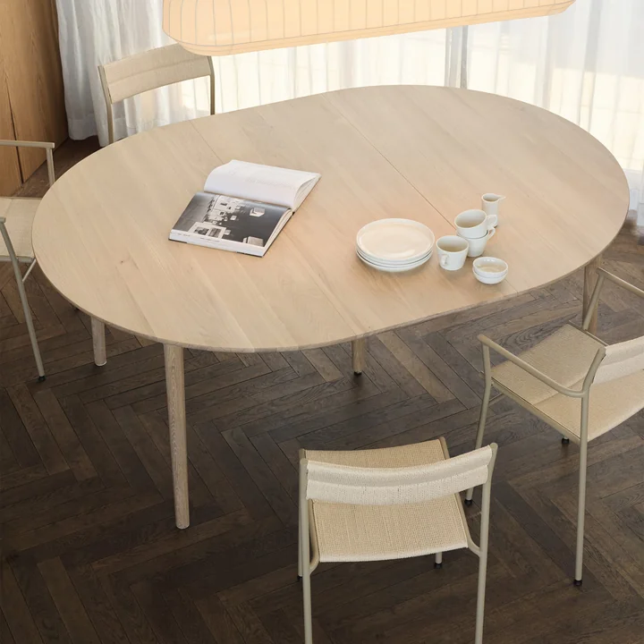 Northern - Expand Eettafel Ø 140 cm, licht geolied eiken, Vev stoel, grijs beige / naturel