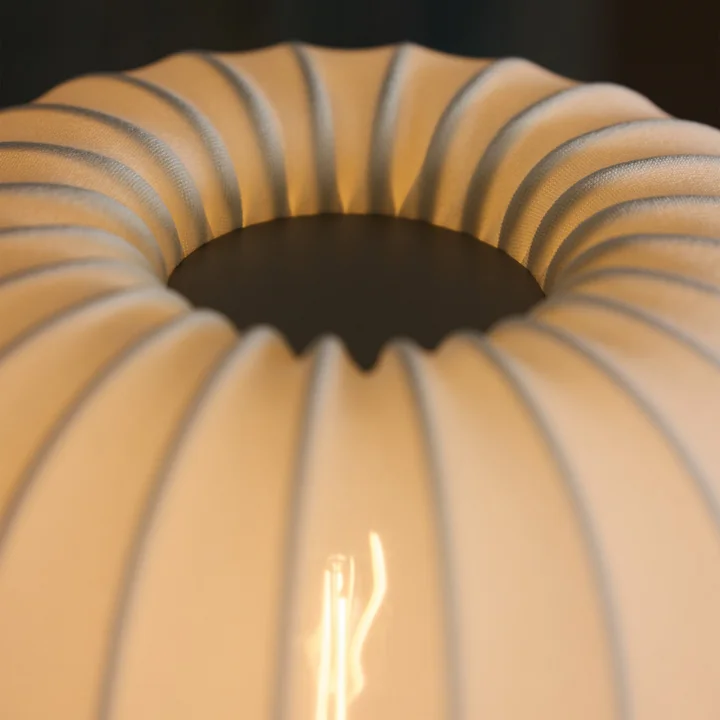 Northern - Tradition tafellamp, Ø 29 cm / H 39 cm, gebroken wit / grijs-beige