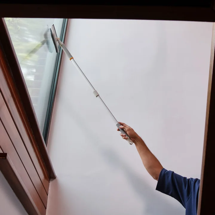 Joseph Joseph - CleanTech 2-in-1 microvezel raamwisser en raamwisser, steen