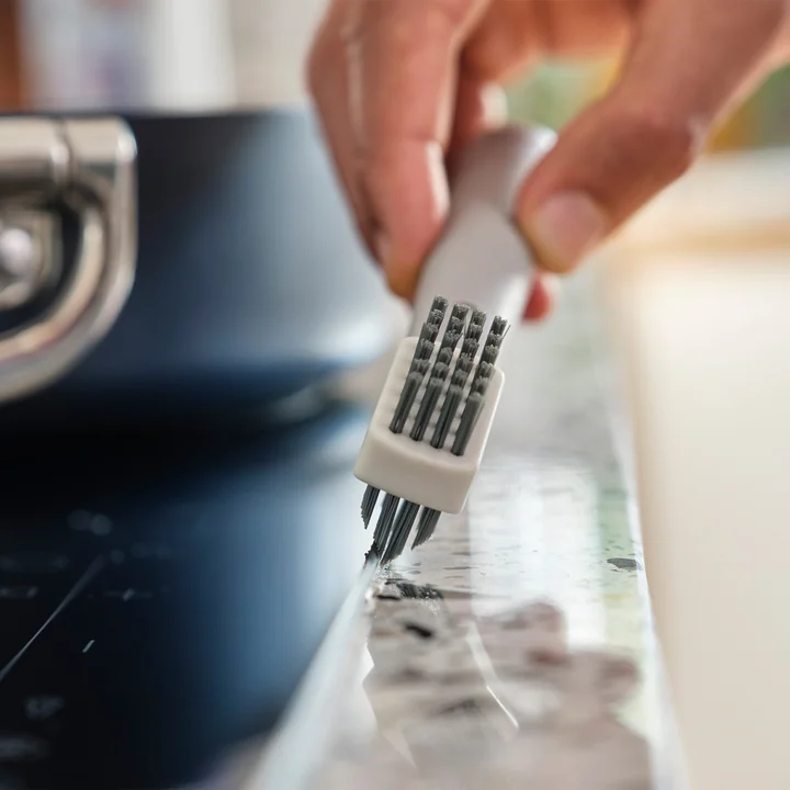 Joseph Joseph - CleanTech 3-in-1 kleine schoonmaakborstel met handvat, lichte steen