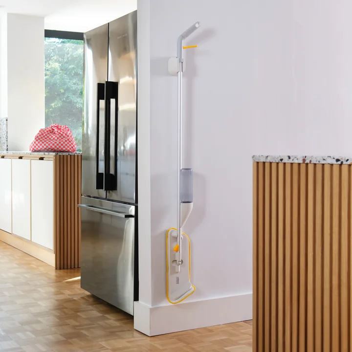 Joseph Joseph - CleanTech Spraymop met schuurspons, lichte steen
