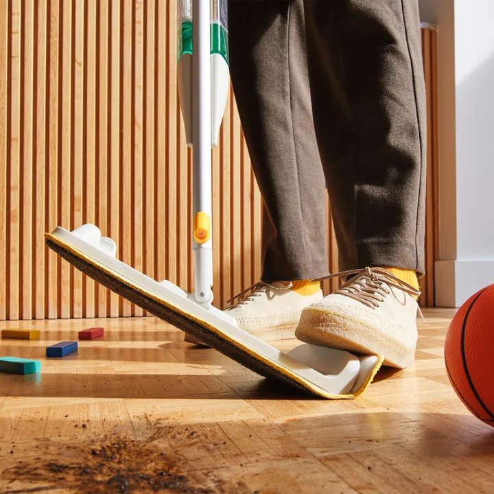 Joseph Joseph - CleanTech Spraymop met schuurspons, lichte steen