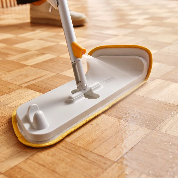 Joseph Joseph - CleanTech Spraymop met schuurspons, lichte steen