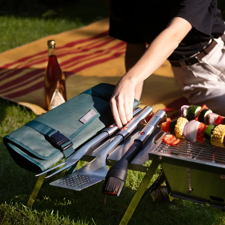 Joseph Joseph - GrillOut Uitschuifbare barbecue bestekset met transporttas