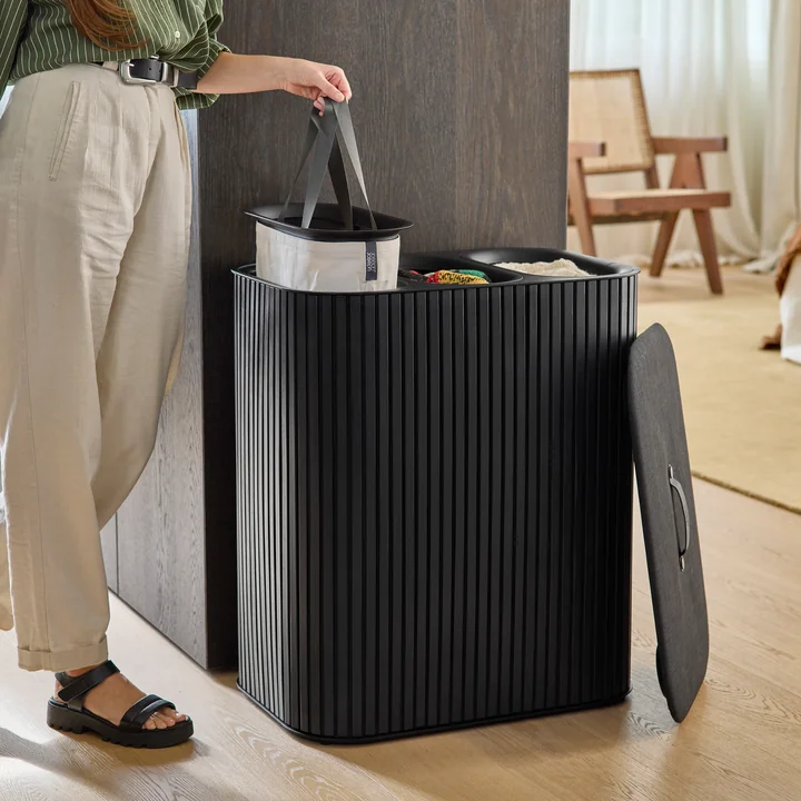 Joseph Joseph - Tota Trio Luxe wasmand met drie compartimenten 90 l, bamboe zwart