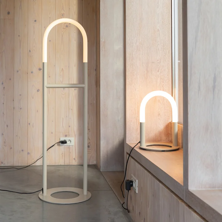 Zuiver - Arch LED vloerlamp en tafellamp, beige