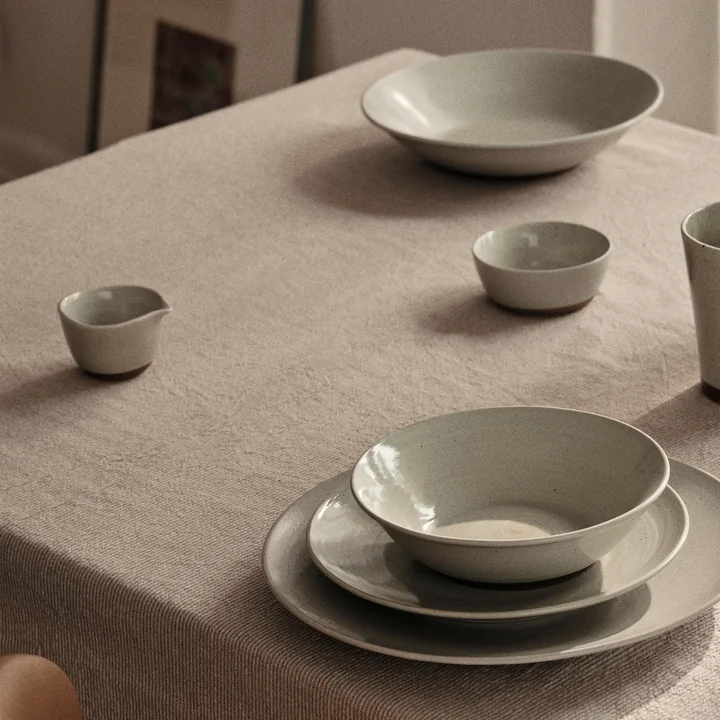 Broste Copenhagen - Grød Schaal met tuit, Ø 7,5 x H 4,4 cm, zand