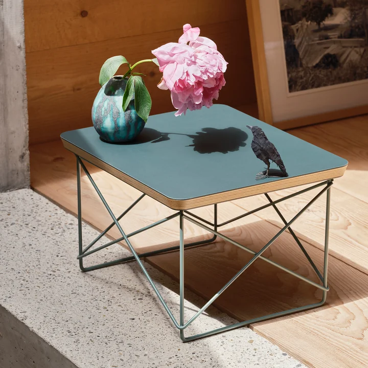 Vitra - Eames Occasional Table LTR , linoleum jade / zeeschuimgroen