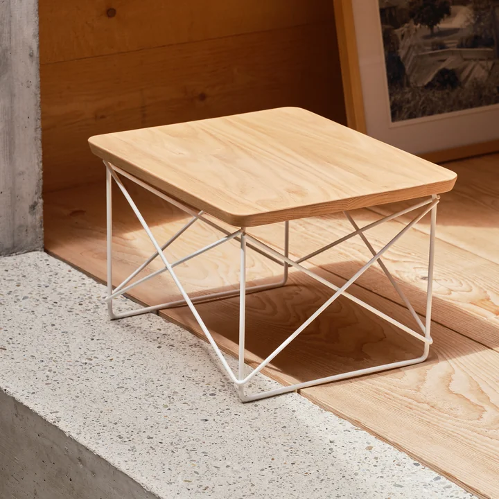 Vitra - Eames Occasional Table LTR , kastanje/wit