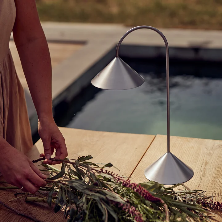 Frandsen - Grasp LED oplaadbare vloerlamp, H 47 cm, geborsteld roestvrij staal