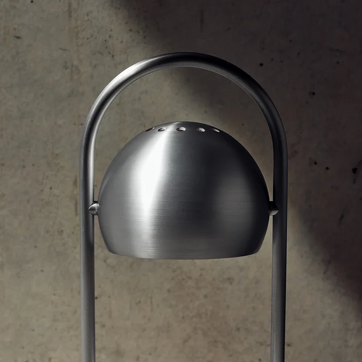 Frandsen - Ball Draagbare LED tafellamp, geborsteld aluminium