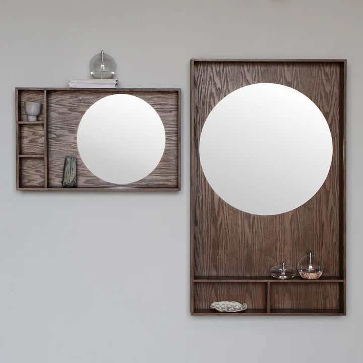Mette Ditmer - SHOW-ME Spiegel met planken, donker geolied eiken