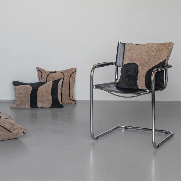 Mette Ditmer - Figura Kussenhoes, getuft, bruin