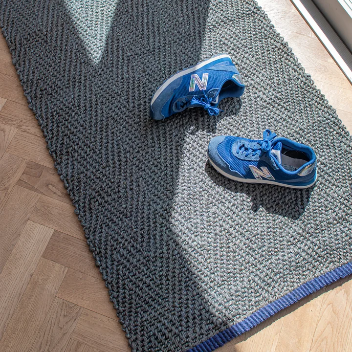 Mette Ditmer - Notes Jute vloerkleed, 70 x 150 cm, donker olijfgroen