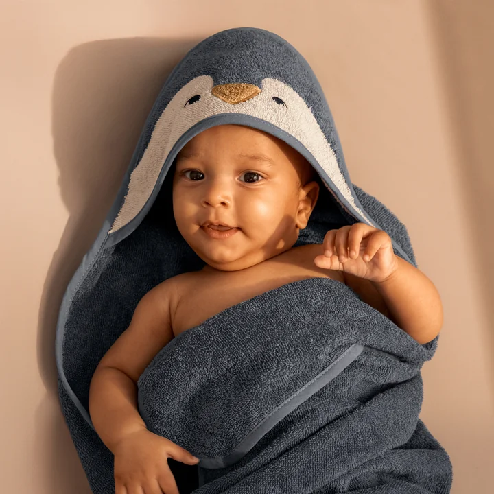 LIEWOOD - Albert Baby handdoek met kap, pinguïn, oceanview mix