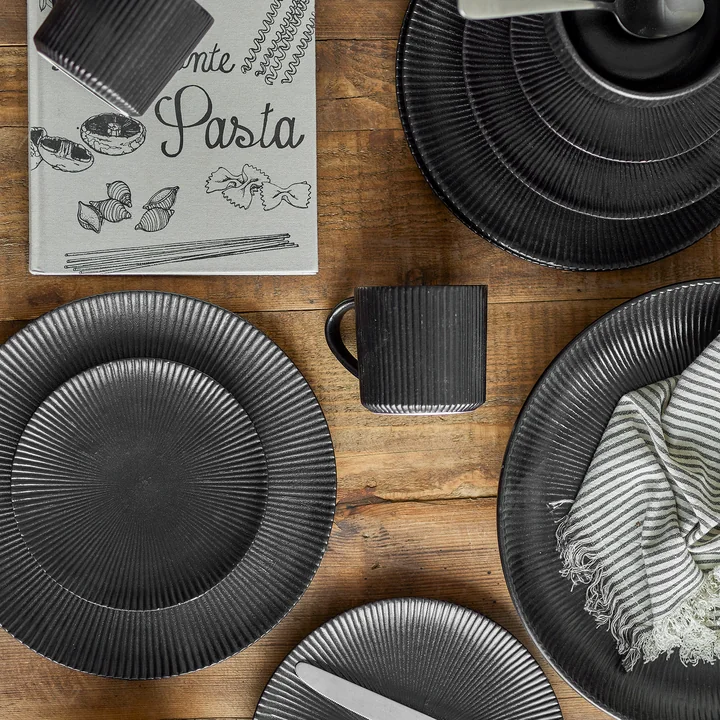 Bloomingville - Neri 12-delig servies, zwart