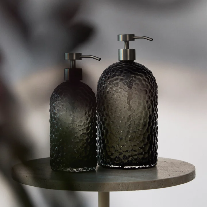 AYTM - Arura zeepdispenser, zwart / zilver