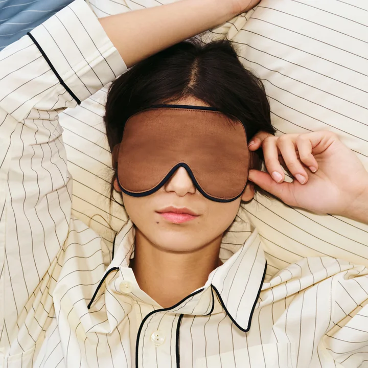 HAY - Outline Slaapmasker, milk chocolate